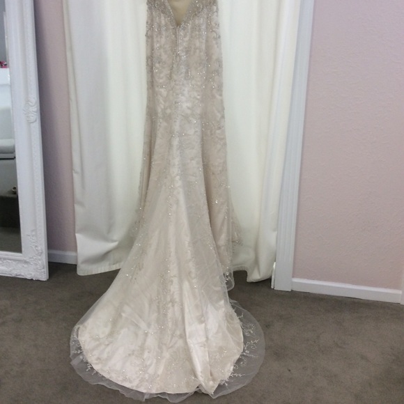 Kitty Chen - Siri Gown